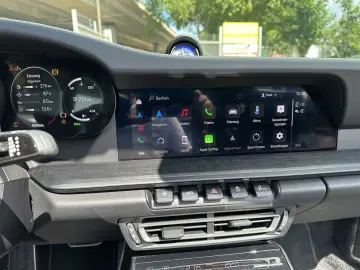 PORSCHE 911 Carrera 4 GTS Cabriolet