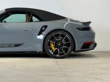 PORSCHE 911 Turbo S Cabriolet Exclusive Manufaktur