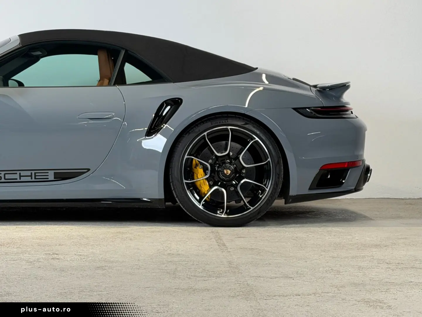 PORSCHE 911 Turbo S Cabriolet Exclusive Manufaktur