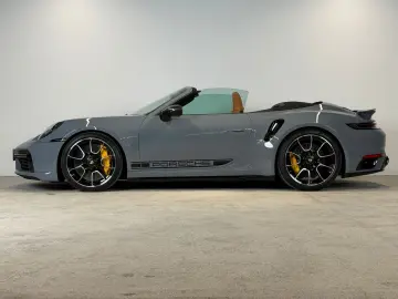 PORSCHE 911 Turbo S Cabriolet Exclusive Manufaktur