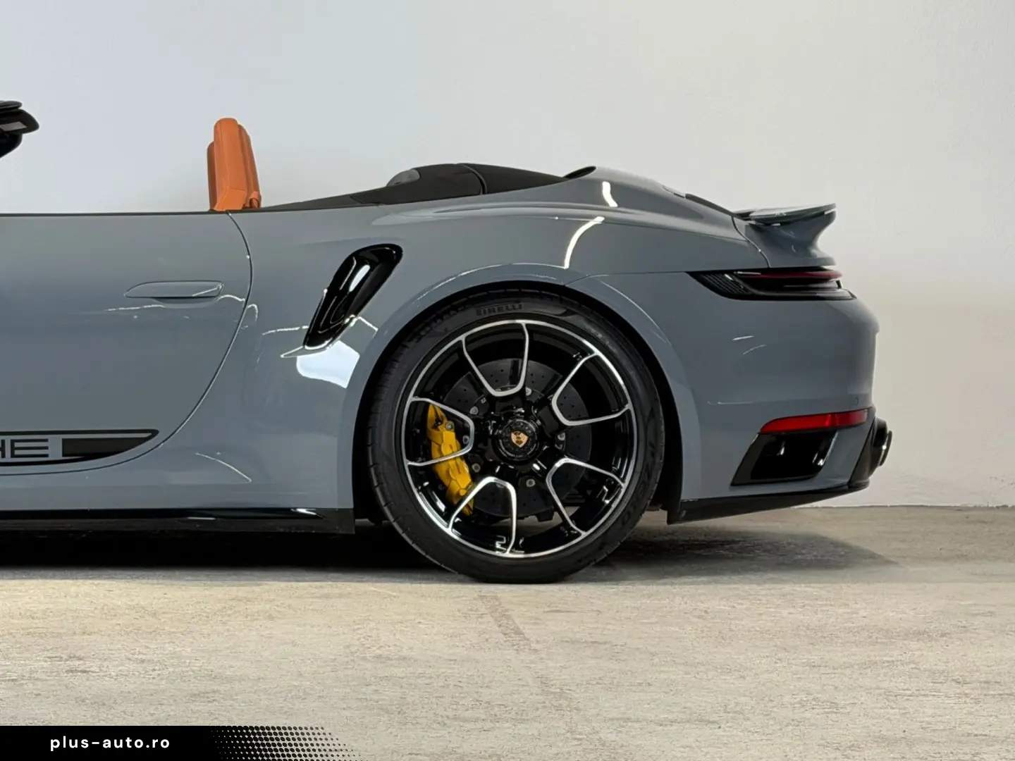 PORSCHE 911 Turbo S Cabriolet Exclusive Manufaktur