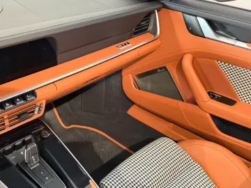 PORSCHE 911 Turbo S Cabriolet Exclusive Manufaktur