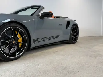 PORSCHE 911 Turbo S Cabriolet Exclusive Manufaktur