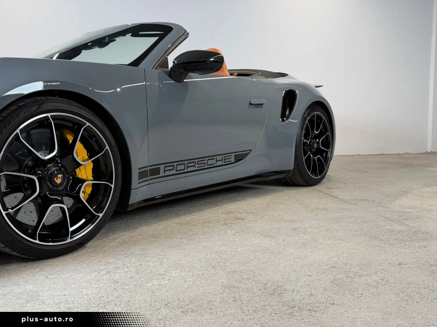 PORSCHE 911 Turbo S Cabriolet Exclusive Manufaktur