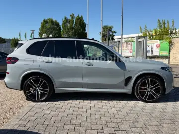 BMW X5 30d xDr M-Sport Pro 2-Achs B&W PanoSKY Massag