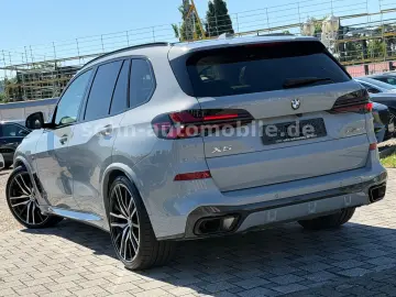 BMW X5 30d xDr M-Sport Pro 2-Achs B&W PanoSKY Massag