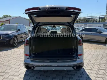 BMW X5 30d xDr M-Sport Pro 2-Achs B&W PanoSKY Massag