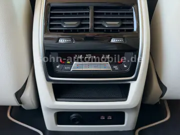 BMW X5 30d xDr M-Sport Pro 2-Achs B&W PanoSKY Massag