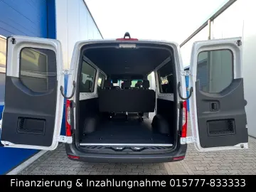 MERCEDES-BENZ Sprinter III Tourer Pro Lang CDI 9 Sit…
