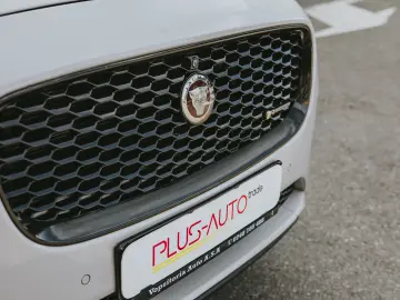 Jaguar E POZE