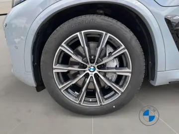 BMW X5 xDrive50e M Sport AHK DA PA Prof. Pano H K !!