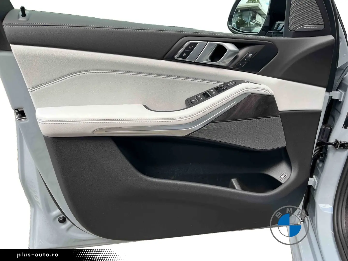 BMW X5 xDrive50e M Sport AHK DA PA Prof. Pano H K !!