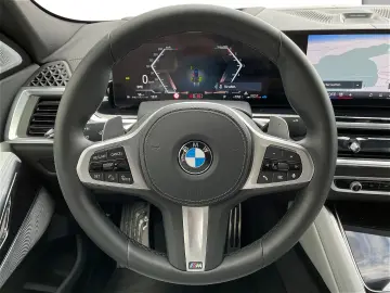 BMW X6 xDrive40d M Sportpaket Pro-Adaptives M Fahrwe