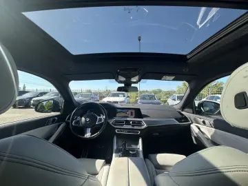 BMW X6 xDrive30d M SPORT AHK PANO ICONIC GLOW LASER