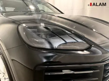 PORSCHE Cayenne Coupe Tiptronic ACC Bose HUD Lane Pano