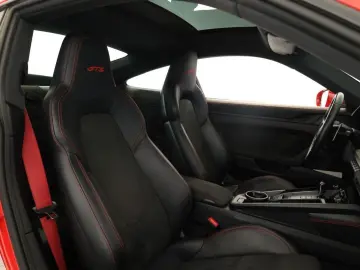PORSCHE 911 Carrera GTS Carbon Matrix Glas Inno Lift 360
