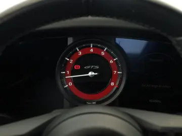 PORSCHE 911 Carrera GTS Carbon Matrix Glas Inno Lift 360
