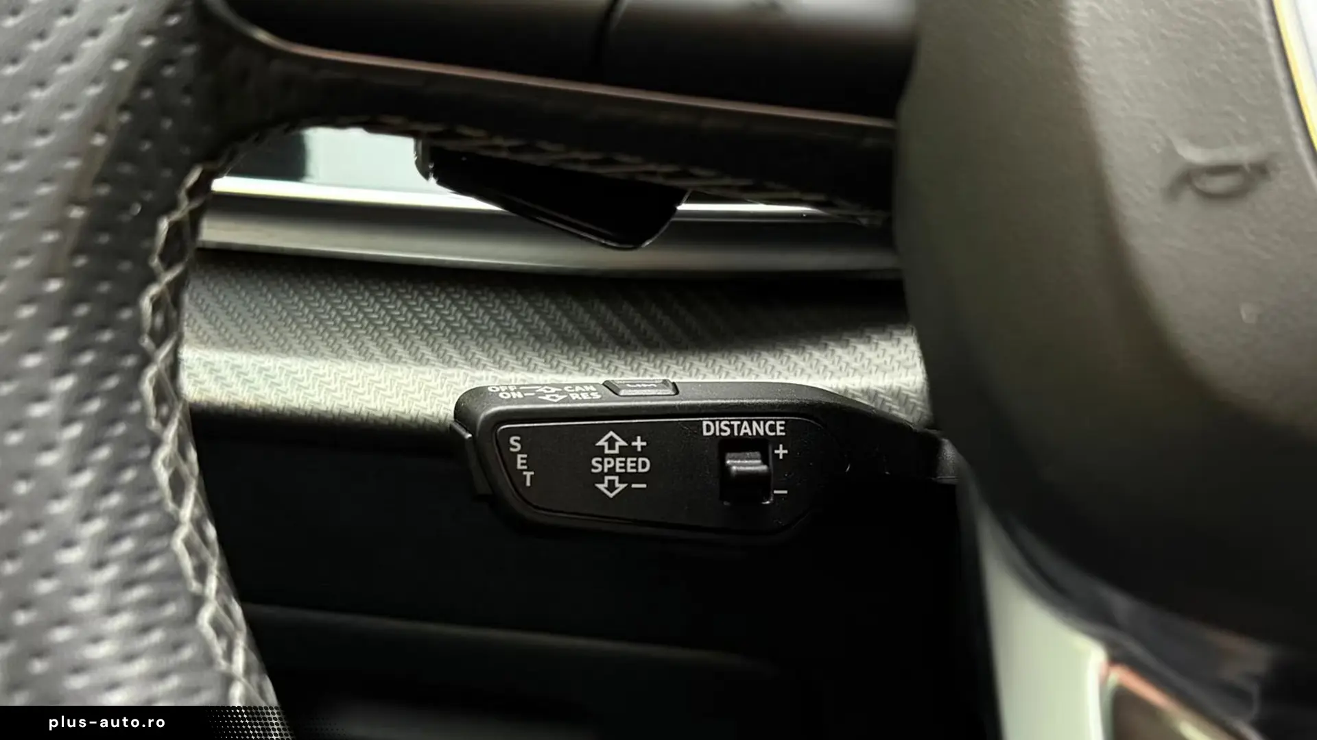 Audi RSQ8 4.0 TFSI Quattro   Finanțare Leasing