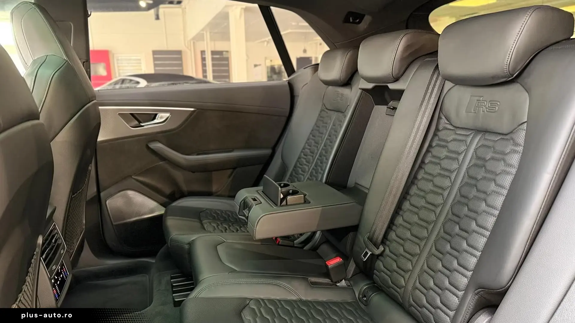 Audi RSQ8 4.0 TFSI Quattro   Finanțare Leasing