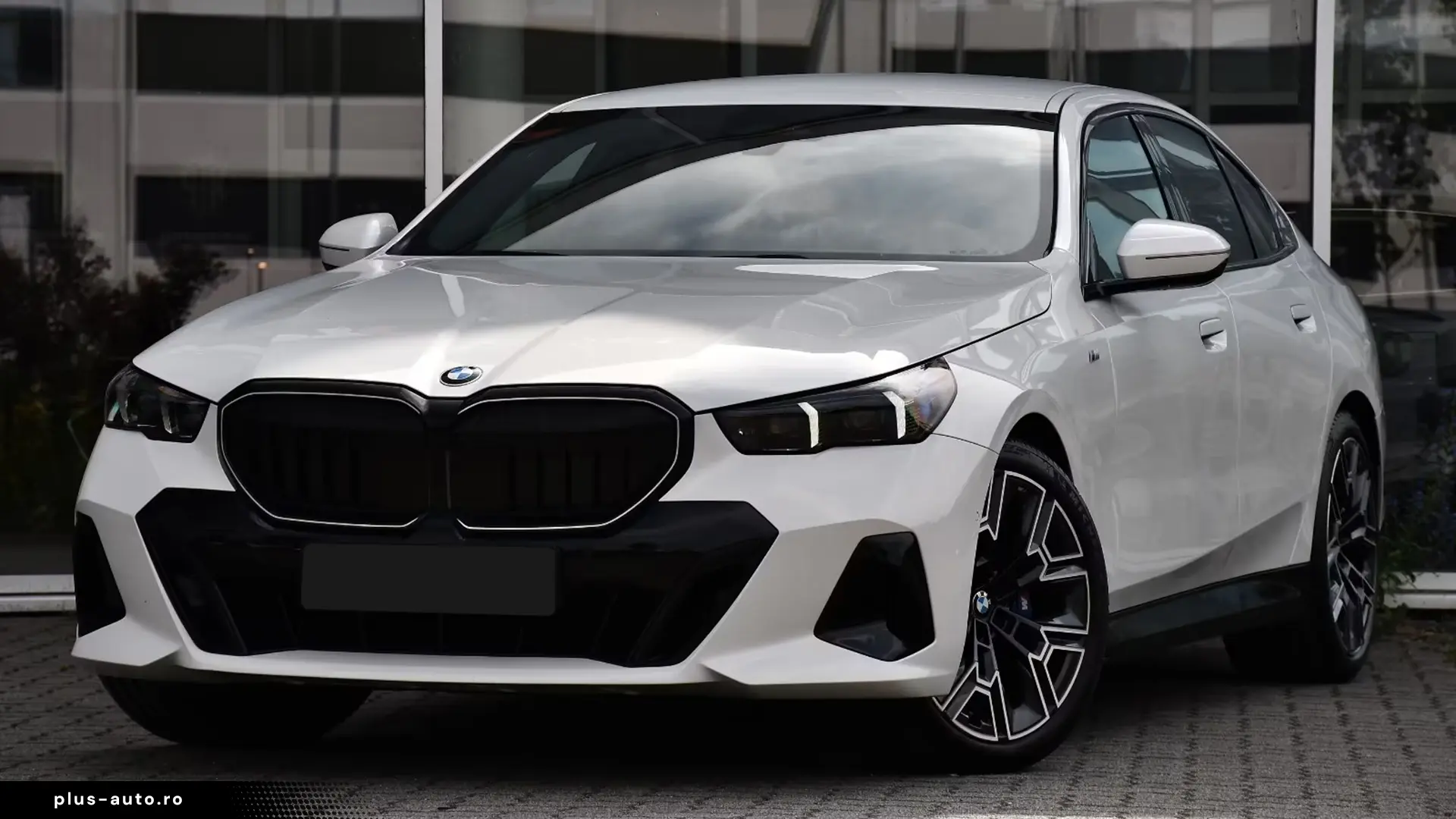 BMW 520d xDrive M Sport PRO   Finanțare Leasing