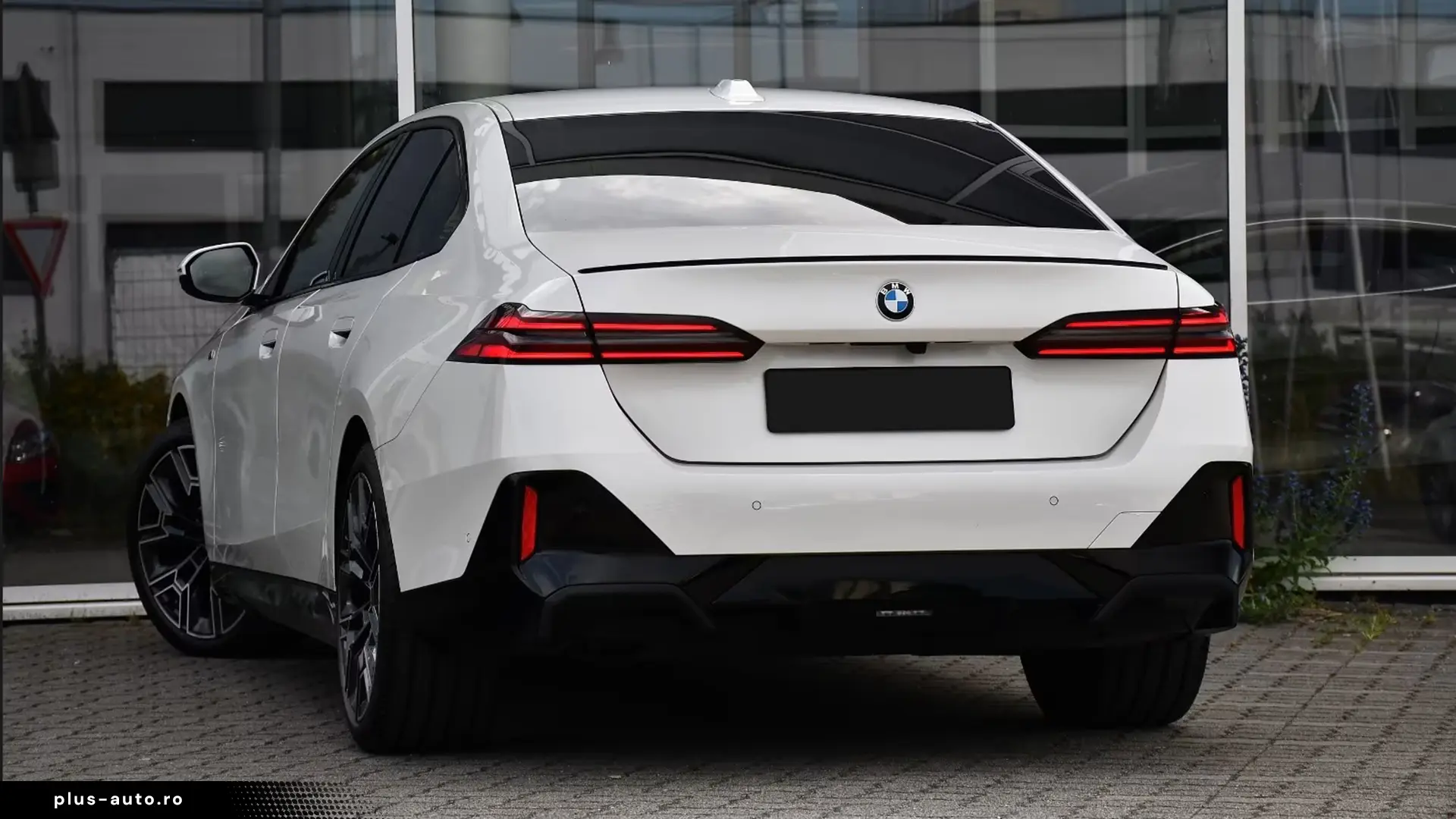 BMW 520d xDrive M Sport PRO   Finanțare Leasing