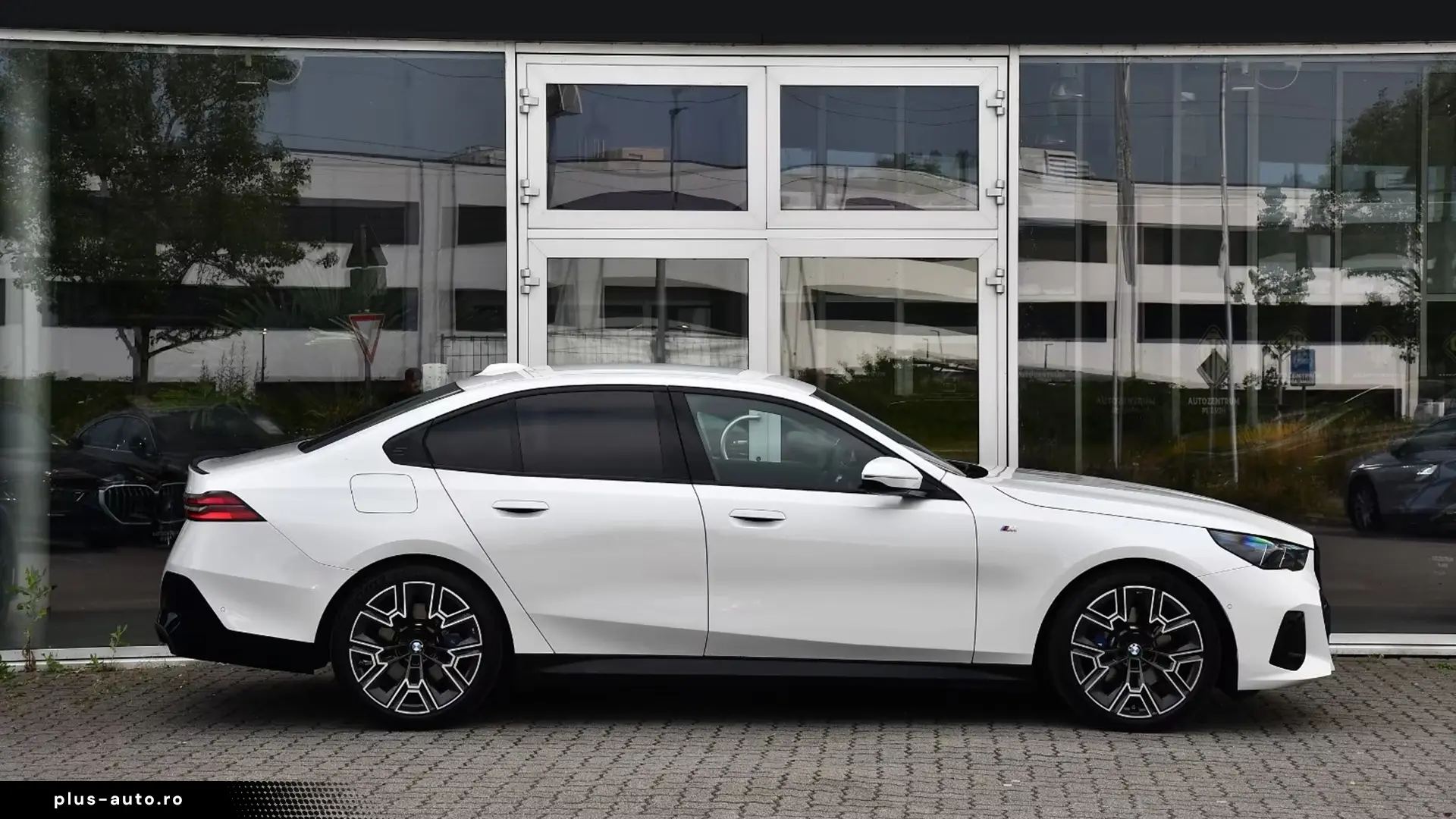 BMW 520d xDrive M Sport PRO   Finanțare Leasing