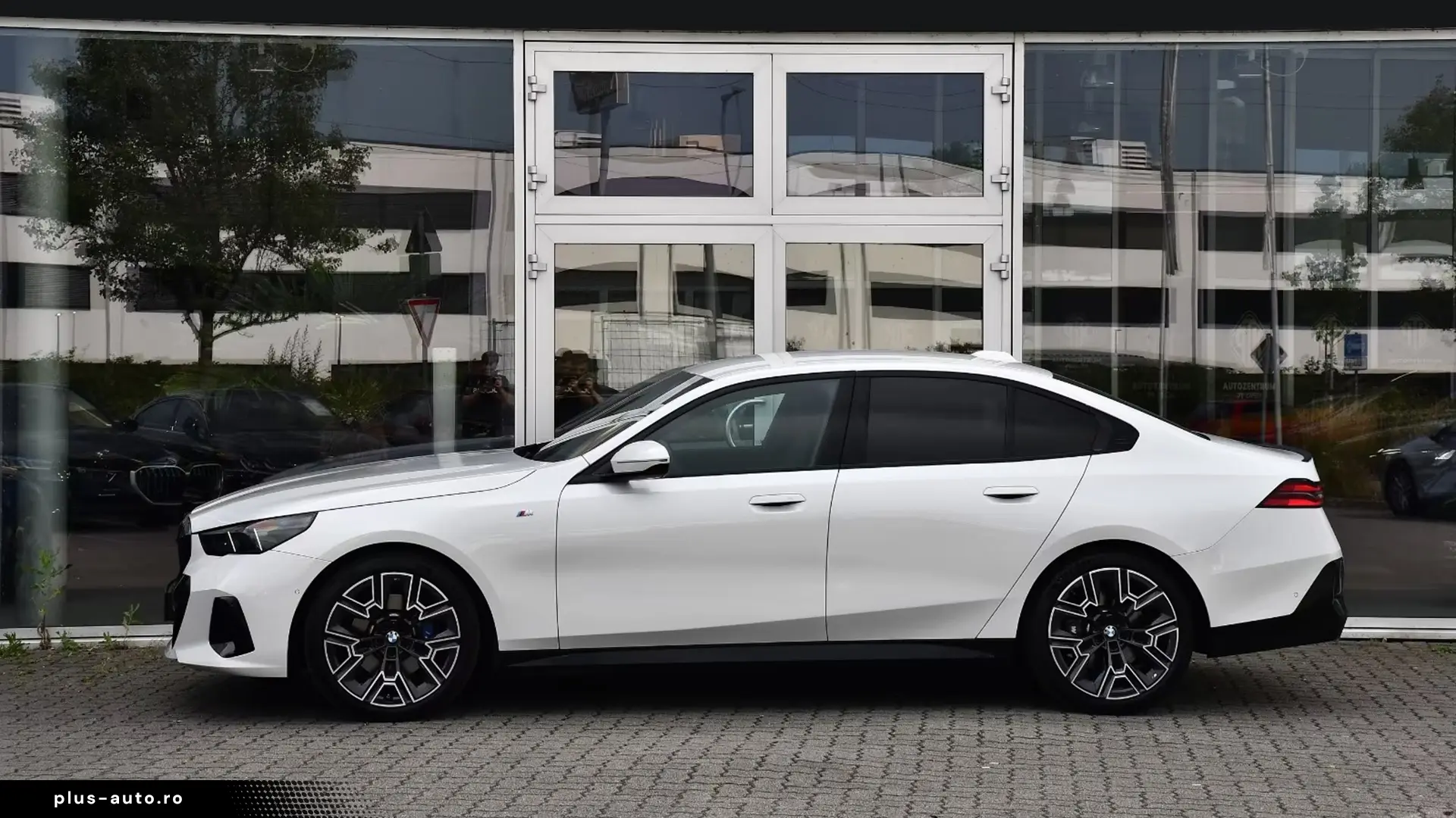 BMW 520d xDrive M Sport PRO   Finanțare Leasing
