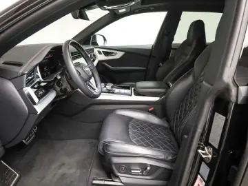 AUDI SQ8  Pano  Massage  HUD  Assist  Matrix  Leder