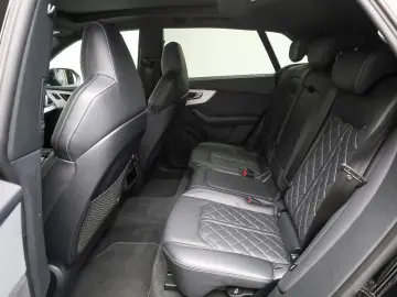 AUDI SQ8  Pano  Massage  HUD  Assist  Matrix  Leder