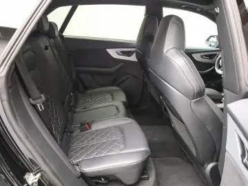 AUDI SQ8  Pano  Massage  HUD  Assist  Matrix  Leder