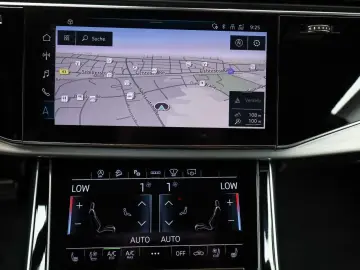 AUDI SQ8  Pano  Massage  HUD  Assist  Matrix  Leder