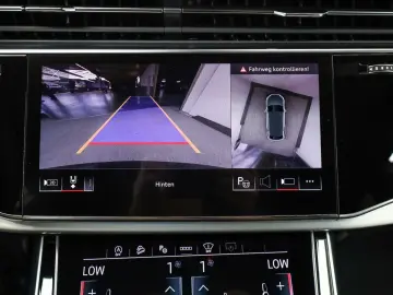 AUDI SQ8  Pano  Massage  HUD  Assist  Matrix  Leder