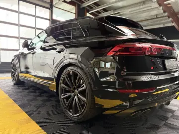AUDI SQ8 4.0TFSI QUATTRO COMP.PLUS S.BELÜ PANO PANO