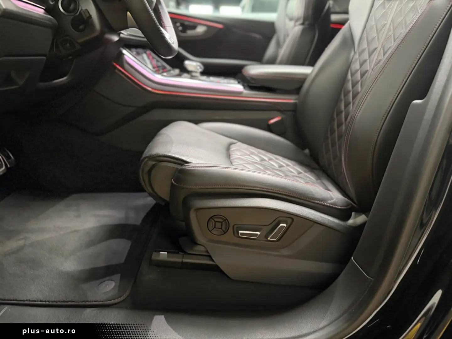 AUDI SQ8 4.0TFSI QUATTRO COMP.PLUS S.BELÜ PANO PANO