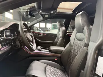 AUDI SQ8 4.0TFSI QUATTRO COMP.PLUS S.BELÜ PANO PANO
