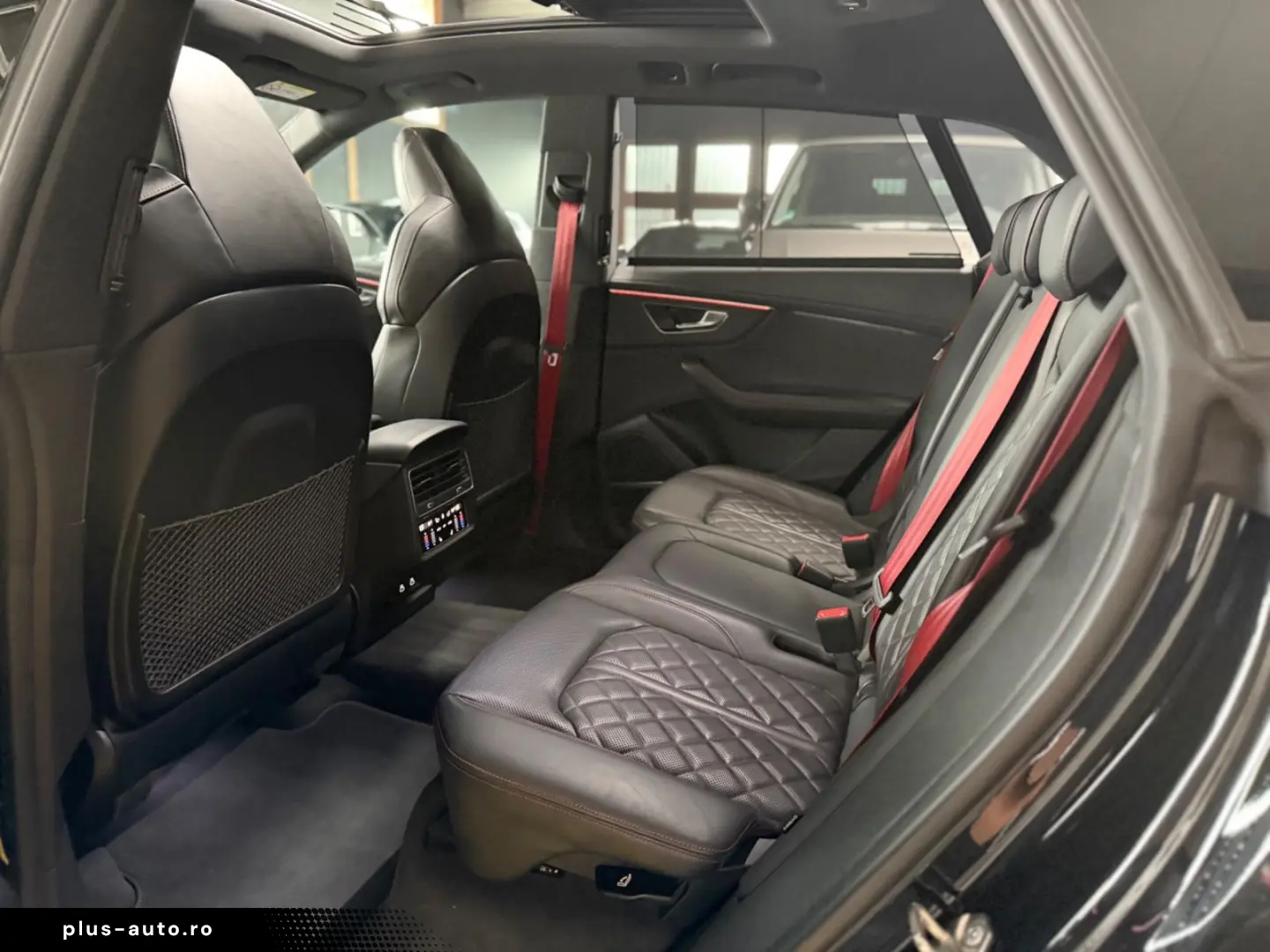 AUDI SQ8 4.0TFSI QUATTRO COMP.PLUS S.BELÜ PANO PANO