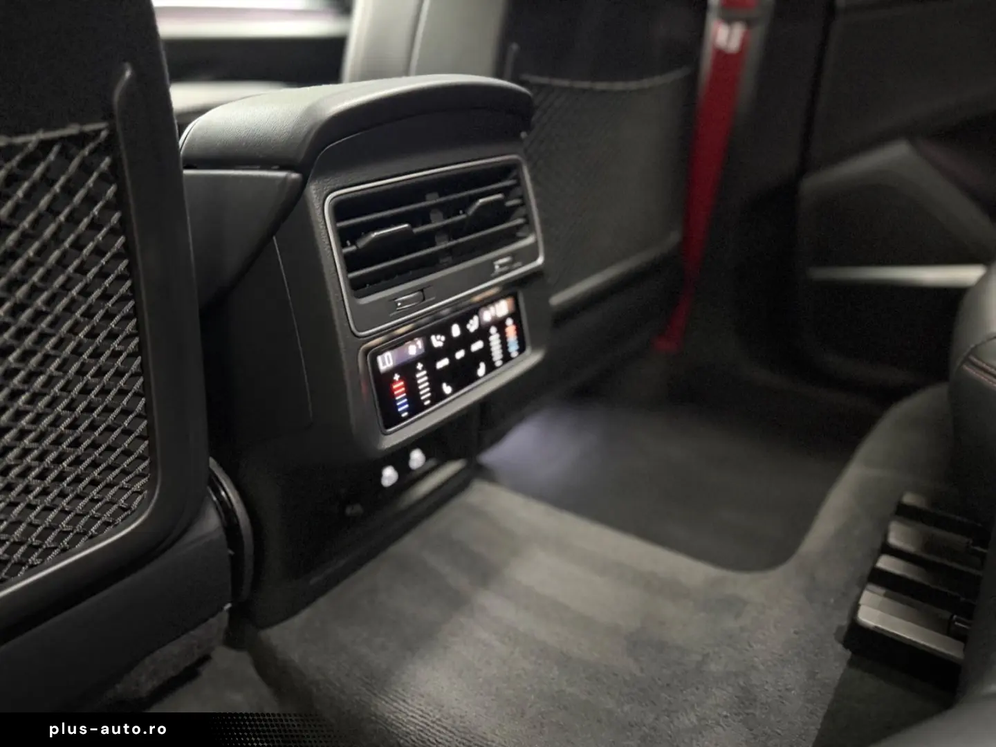 AUDI SQ8 4.0TFSI QUATTRO COMP.PLUS S.BELÜ PANO PANO
