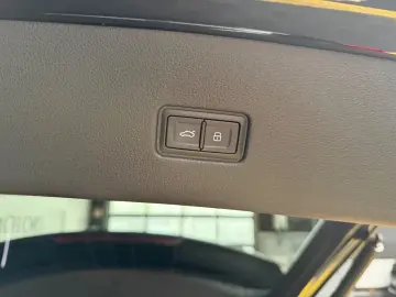 AUDI SQ8 4.0TFSI QUATTRO COMP.PLUS S.BELÜ PANO PANO