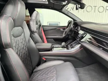 AUDI SQ8 4.0TFSI QUATTRO COMP.PLUS S.BELÜ PANO PANO