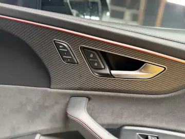 AUDI SQ8 4.0TFSI QUATTRO COMP.PLUS S.BELÜ PANO PANO