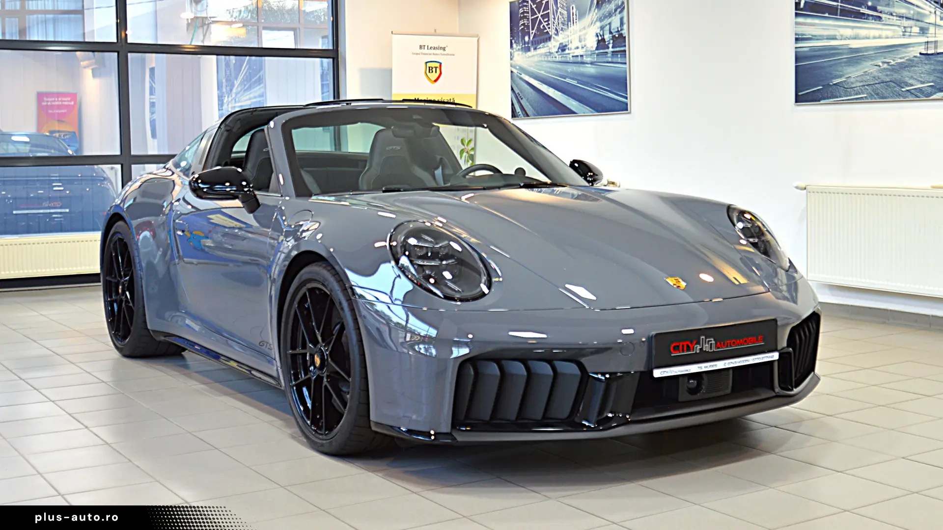 PORSCHE 911 TARGA 4 GTS