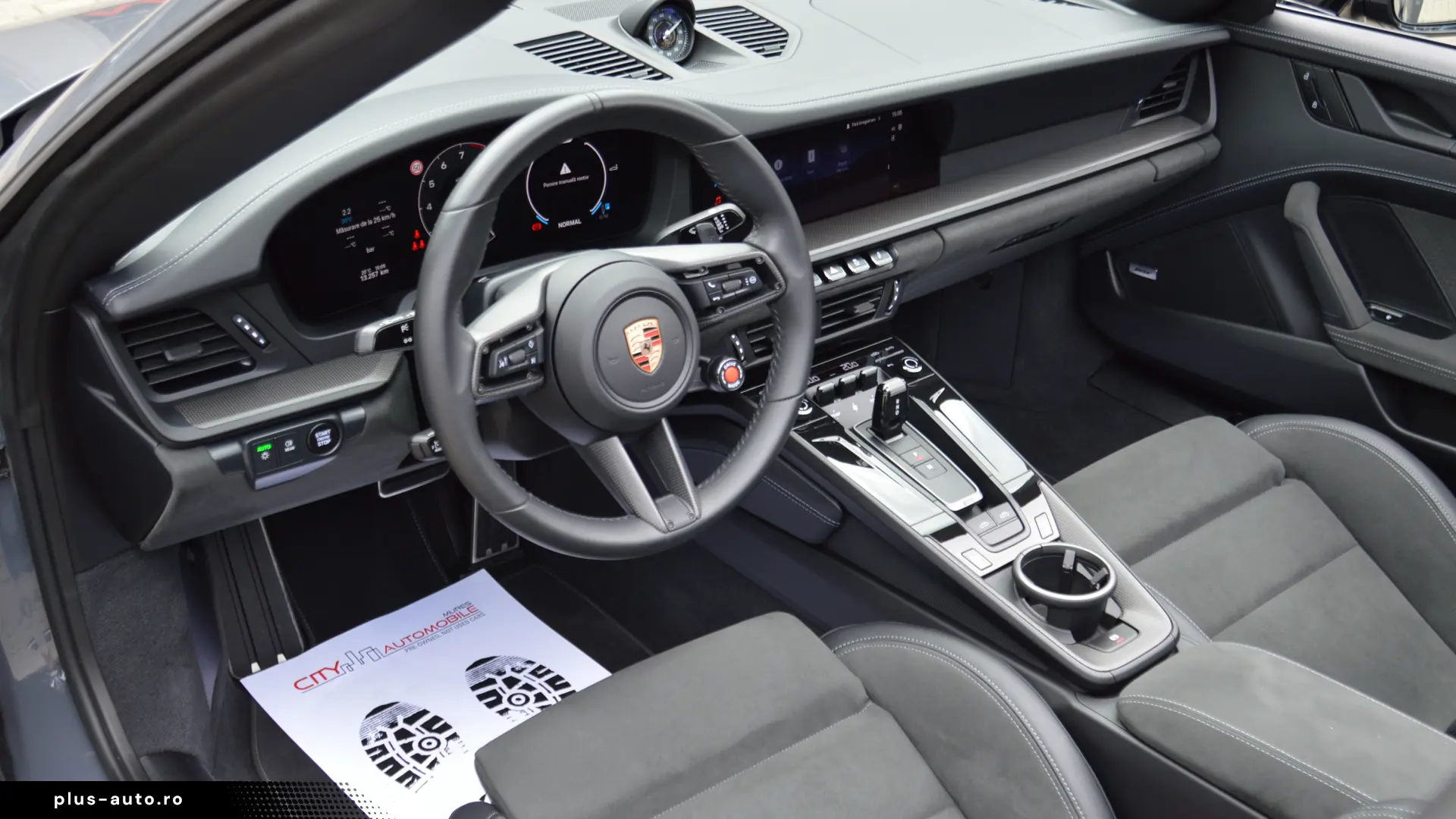 PORSCHE 911 TARGA 4 GTS