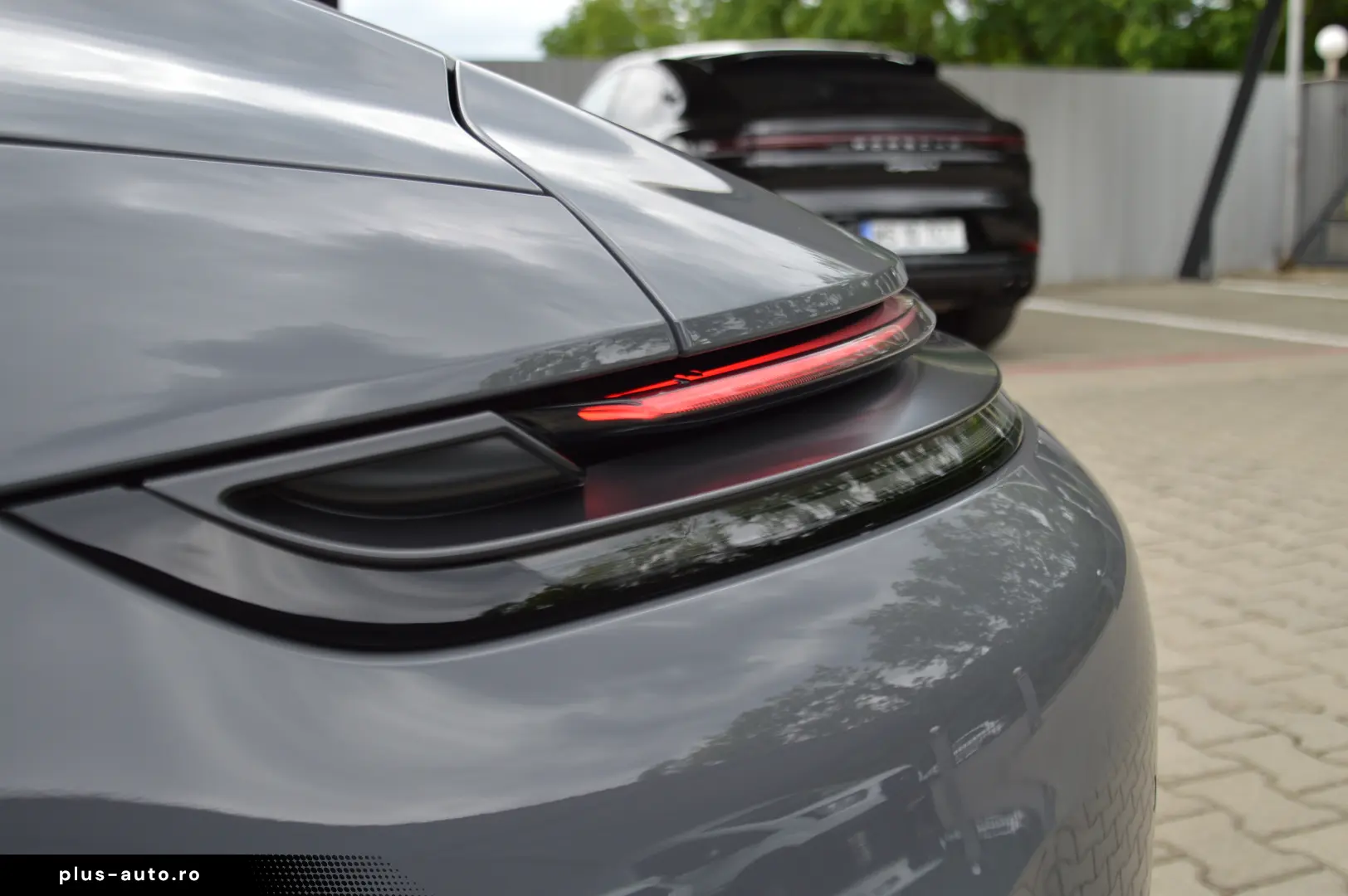 PORSCHE 911 TARGA 4 GTS