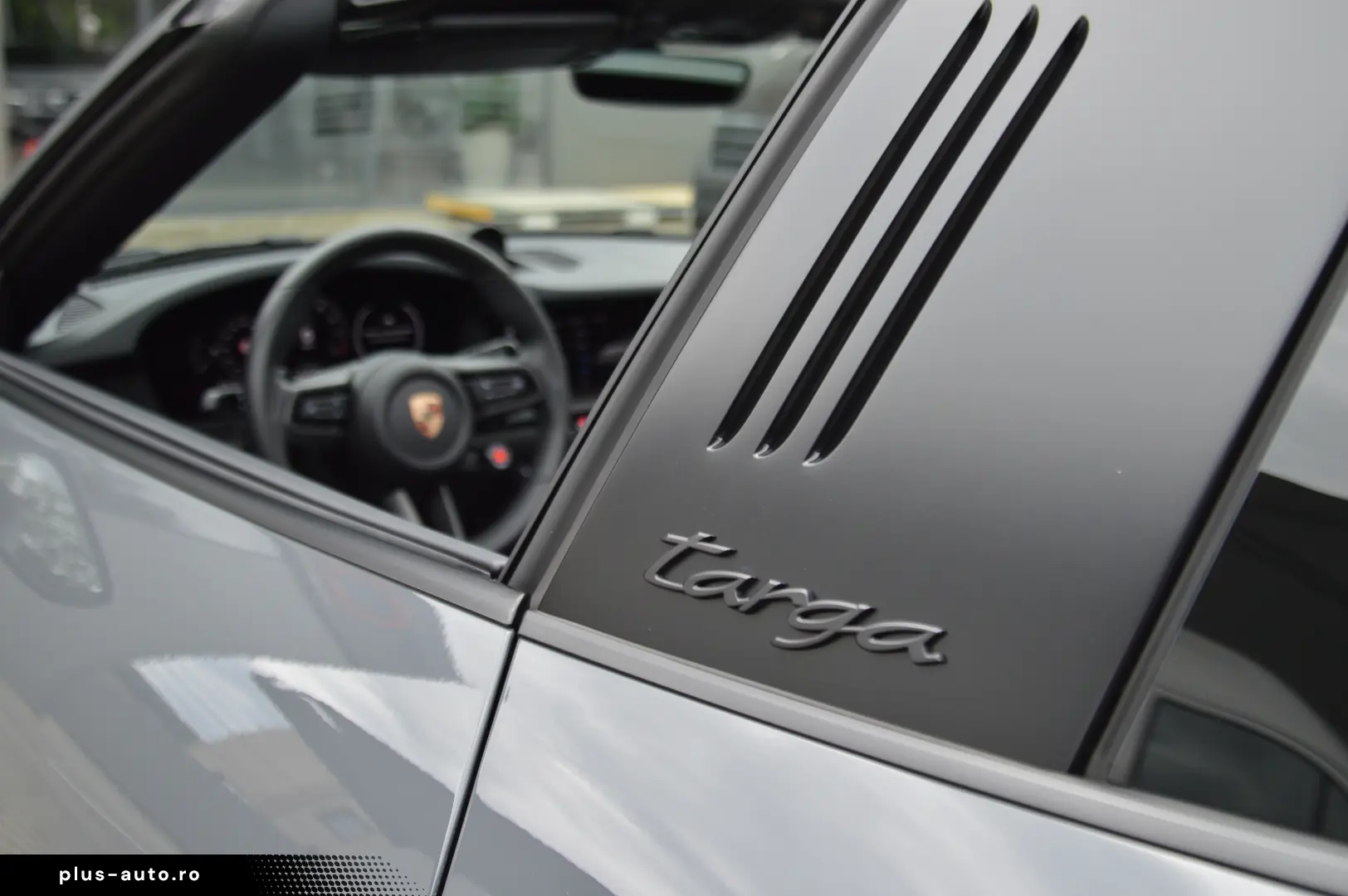 PORSCHE 911 TARGA 4 GTS