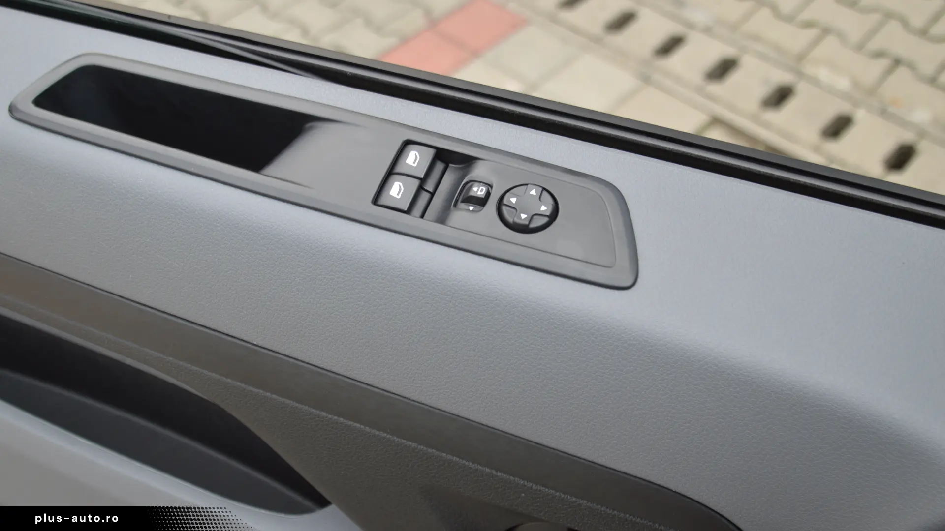 OPEL VIVARO ELECTRIC 50KW