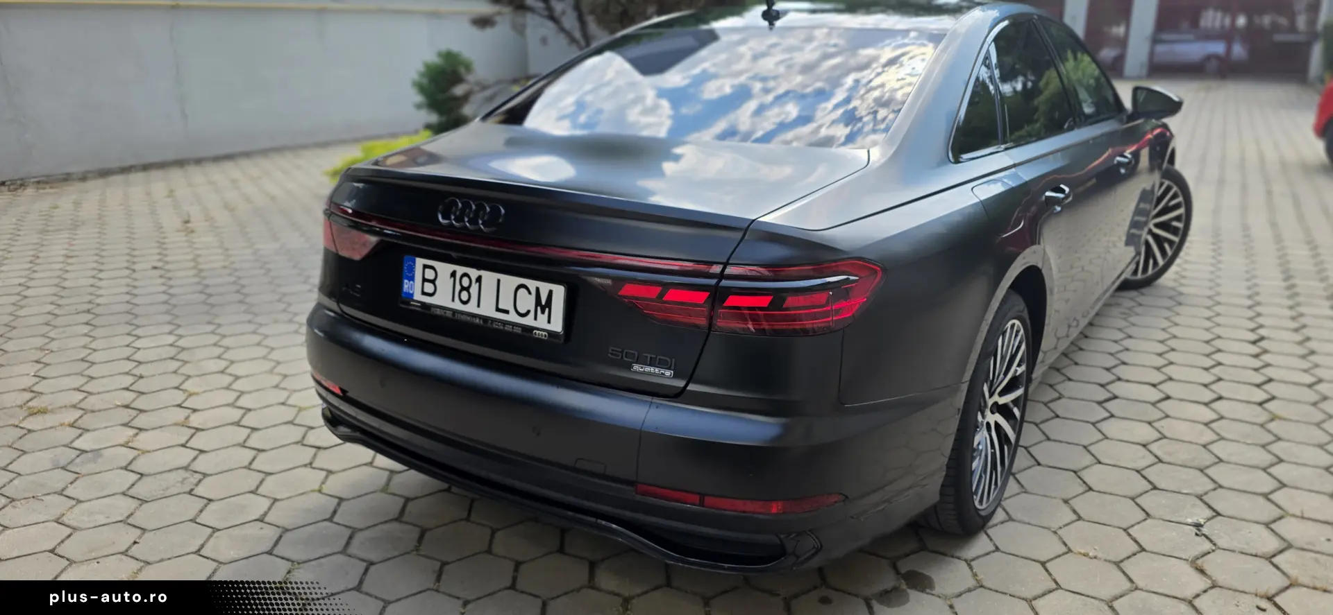 Audi A8