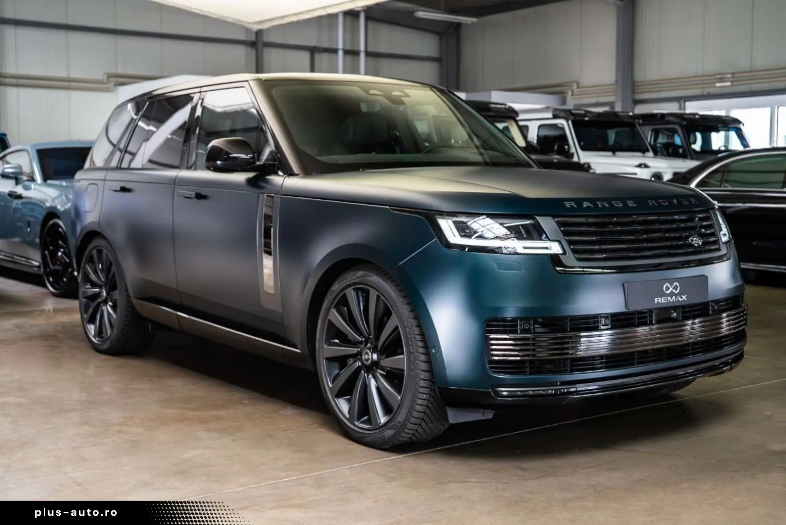 LAND ROVER Range Rover P615 SV   Fond TV   SV Intrepid