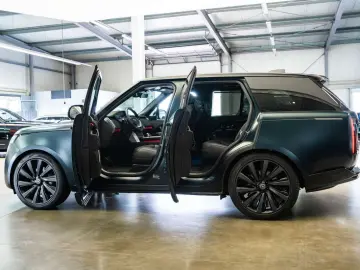 LAND ROVER Range Rover P615 SV   Fond TV   SV Intrepid