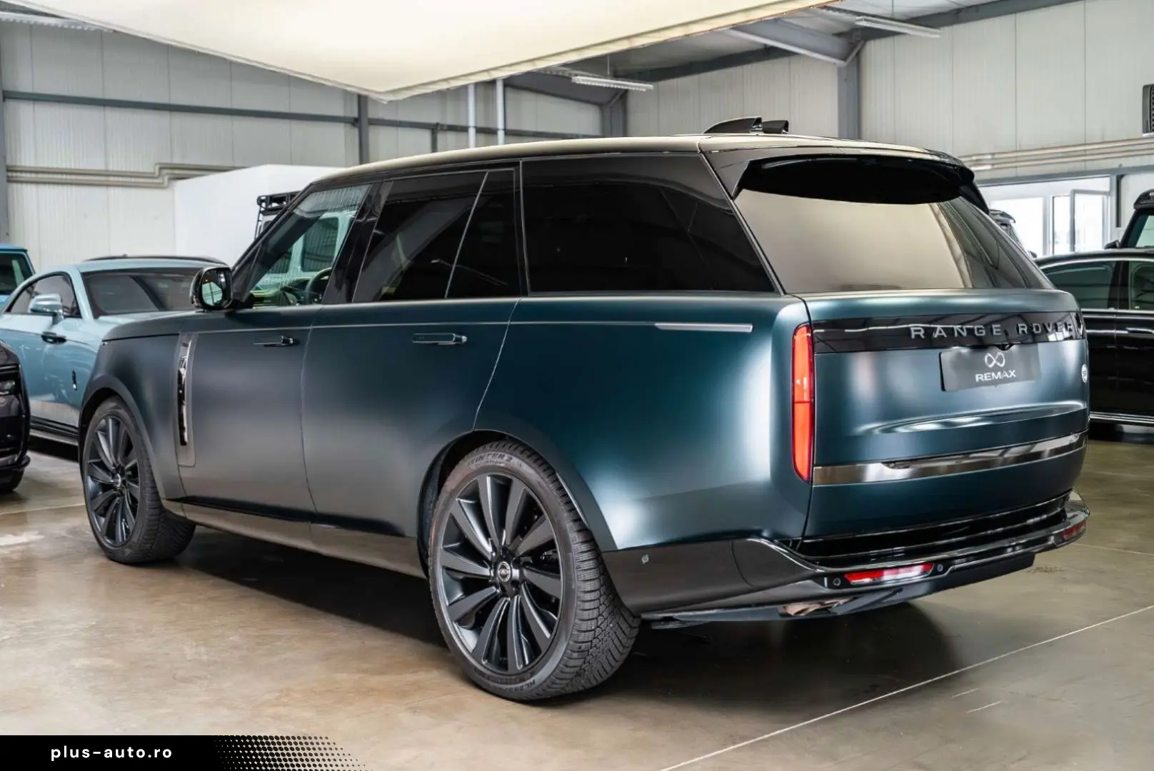 LAND ROVER Range Rover P615 SV   Fond TV   SV Intrepid