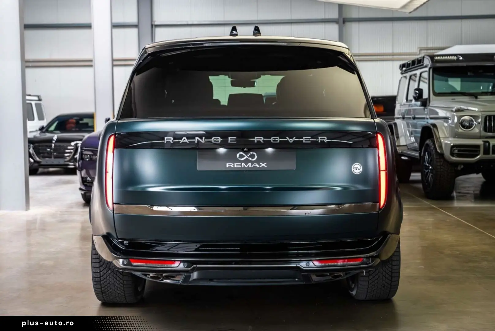 LAND ROVER Range Rover P615 SV   Fond TV   SV Intrepid